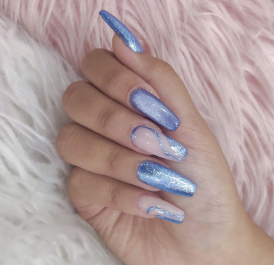 Aquarius nails